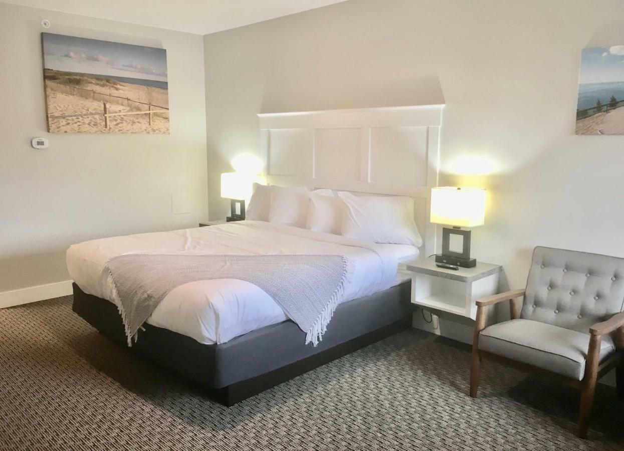 Empire Lakeshore Inn Ngoại thất bức ảnh